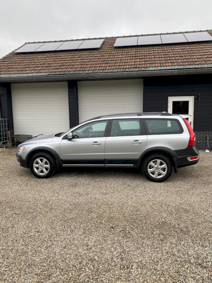 Volvo XC70 3.2 AWD Momentum (2008)