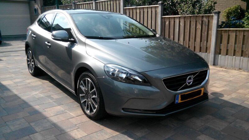Volvo V40 D4 Business Summum (2014)