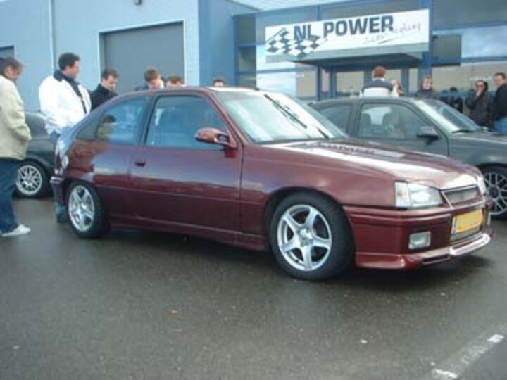 Opel Kadett 2.0 GSi