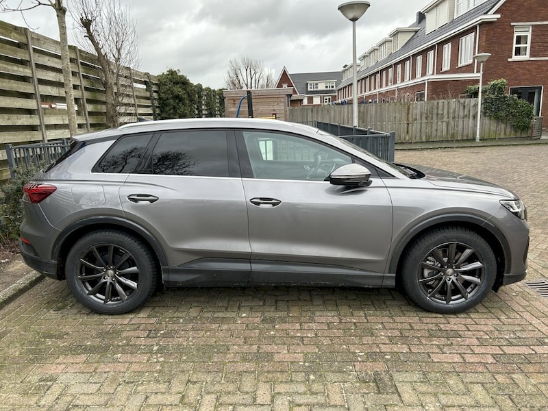 Audi Q4 e-tron 50 quattro Advanced edition (2022)
