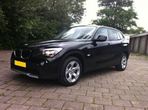 BMW X1 sDrive18d Executive (2011)