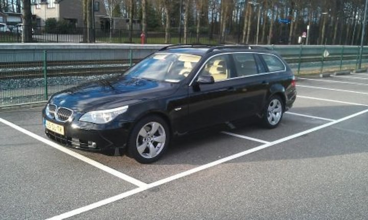 BMW 525d Touring High Executive (2006)