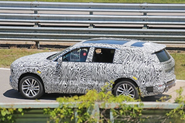 Spyshots elektrische SUV Cadillac