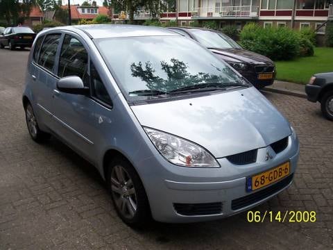 Mitsubishi Colt CZ5 1.3 Invite (2008)