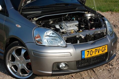 Toyota Yaris 1.5 16v VVT-i T Sport (2005)