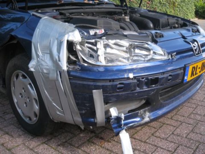 Peugeot 406 Familiale SR 1.8-16V