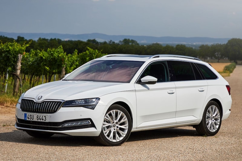 Phev skoda store superb