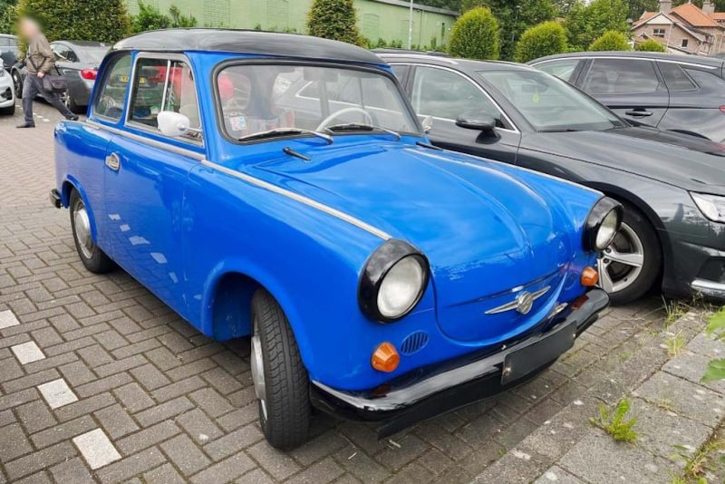 This Trabant came here just after the fall of the Wall – In the Wild