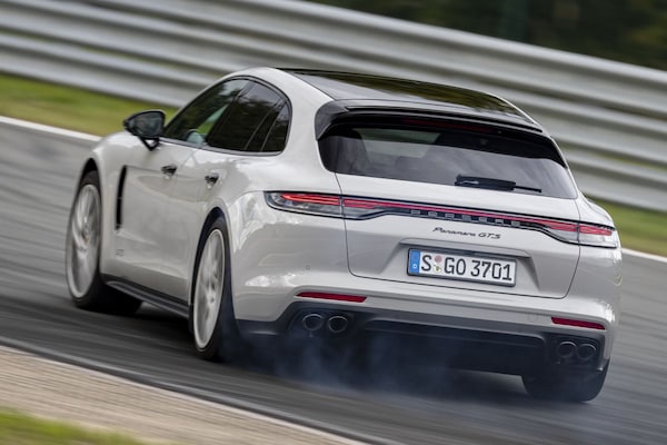 Porsche Panamera GTS Sport Turismo