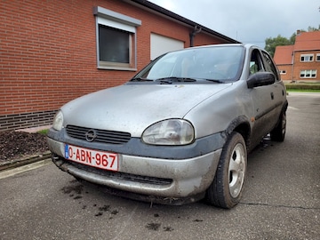 Opel Corsa 1.7 D Onyx (2000)