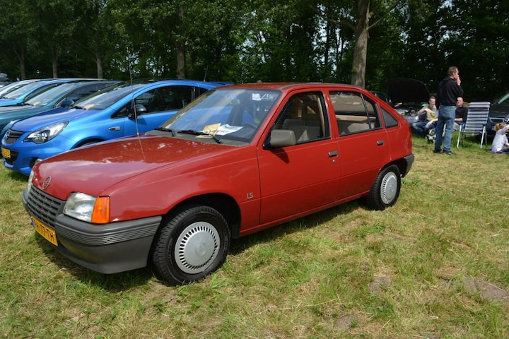 Opel Kadett 1.3 S GLS (1985)