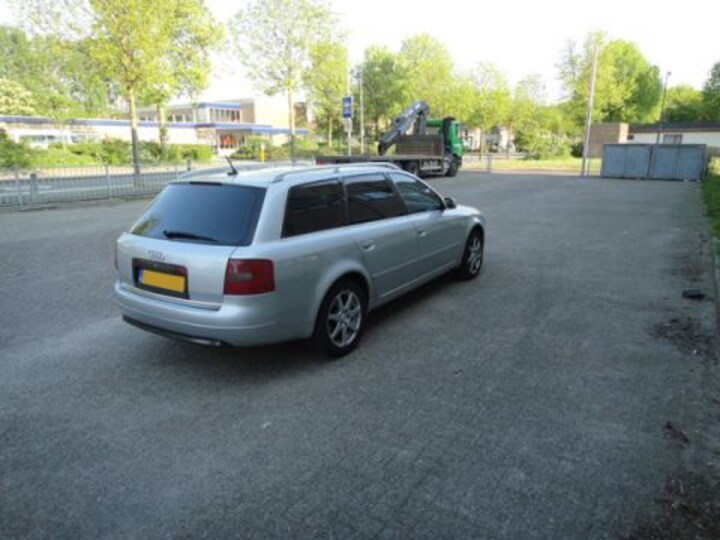 Audi A6 Avant 2.5 TDI 150pk