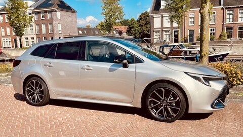 Toyota Corolla Touring Sports Hybrid 140 Executive