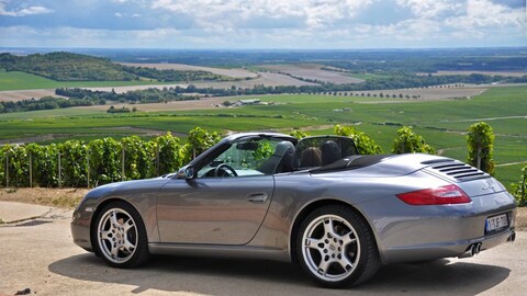 Porsche 911 Carrera Cabriolet
