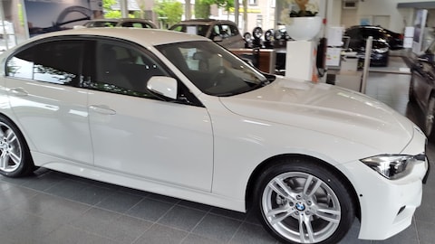 BMW 330e iPerformance