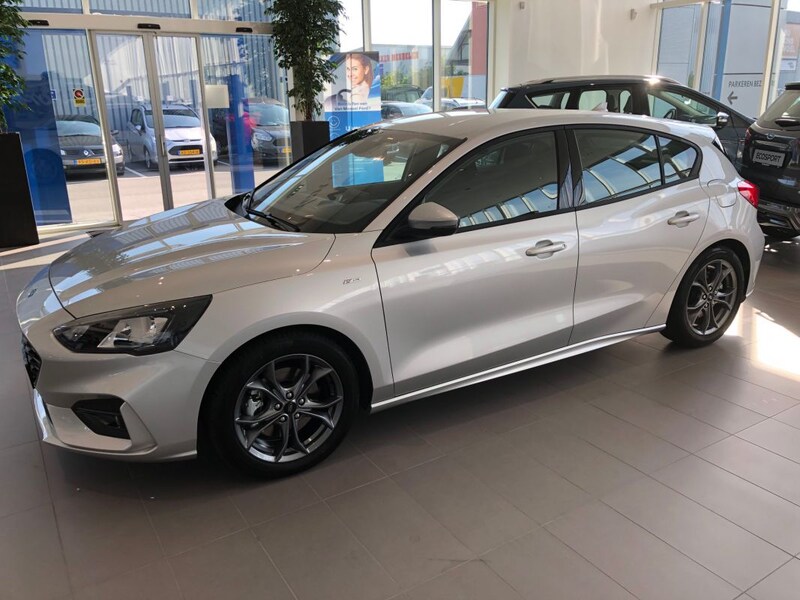 Ford Focus 2.0 EcoBlue 150pk ST Line Business (2019)