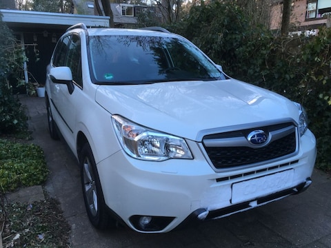Subaru Forester 2.0 Luxury