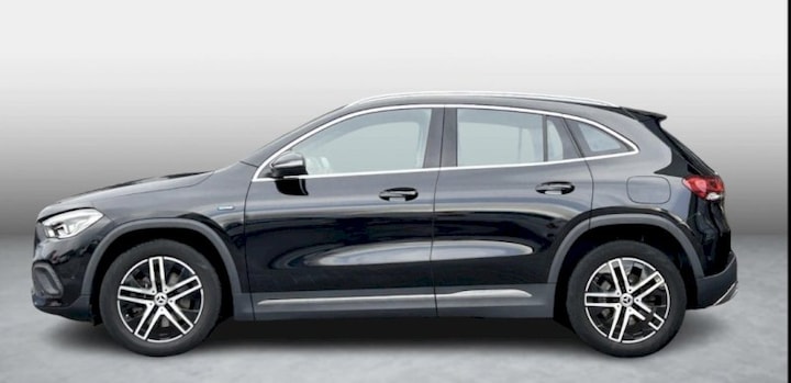 Mercedes-Benz GLA 250 e (2021)