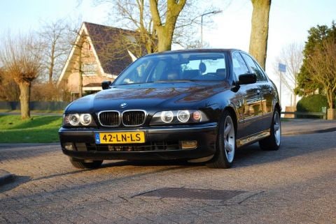 BMW 523i Executive (1997)
