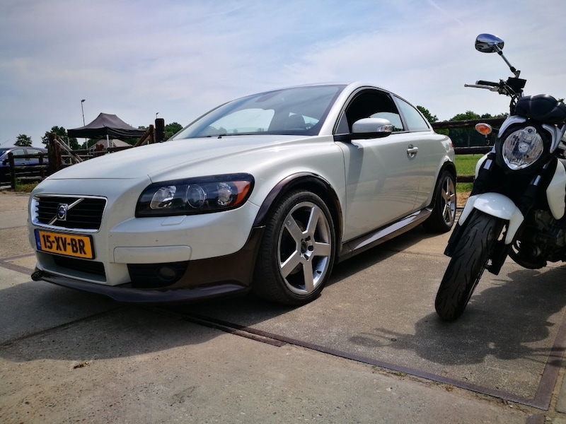 Volvo C30 T5 Summum (2007)