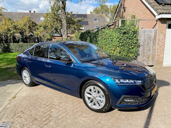 Skoda Octavia 1.5 TSI e-TEC Sport Business (2022)