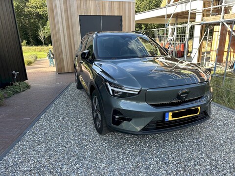 Volvo EX40 Single Motor Extended Range Ultra (2025)