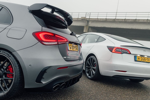Mercedes-AMG A 45 S - Tesla Model 3 Performance
