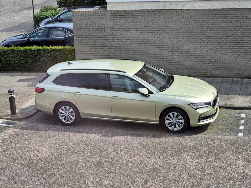 Skoda Superb Combi 1.5 TSI mHEV First Edition (2024)