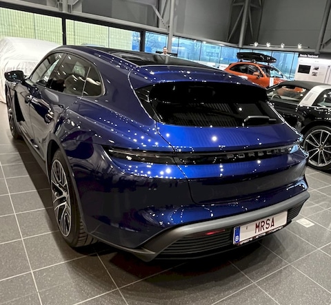 Porsche Taycan Sport Turismo (2023)