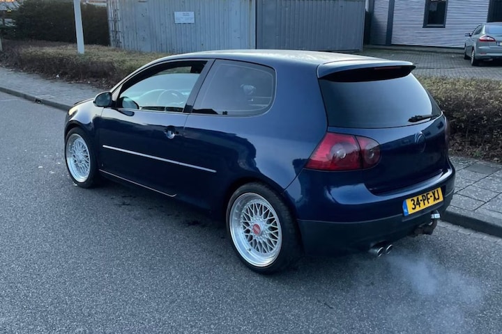 Volkswagen Golf 2.0 SDI die er uitziet als een GTI