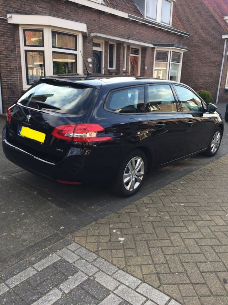 Peugeot 308 SW Blue Lease Pack 1.6 BlueHDi (2015)