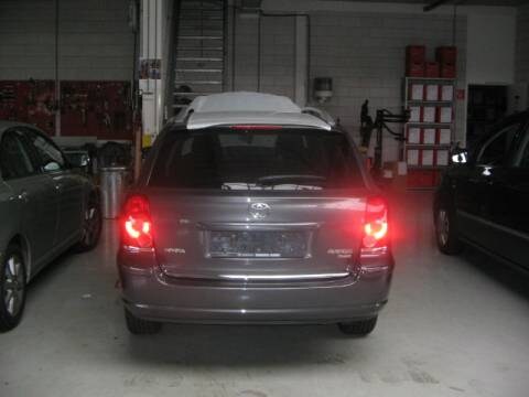 Toyota Avensis Wagon 2.0 D-4D-F Executive (2007)