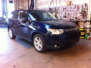 Mitsubishi Outlander 2.0 ClearTec Instyle 2WD (2014)