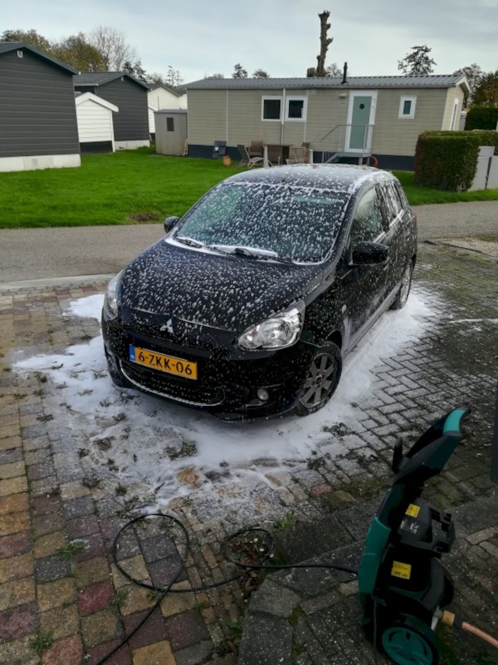 Mitsubishi Space Star 1.2 Instyle (2015)