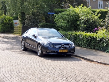 Mercedes-Benz E 250 CGI BlueEFFICIENCY Coupé (2010)