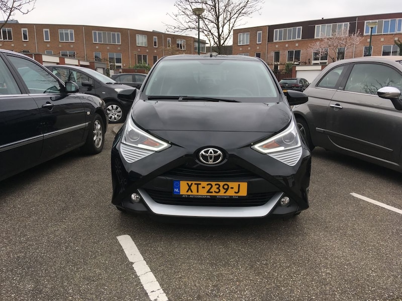 Toyota Aygo 1.0 VVT-i x-joy (2019)