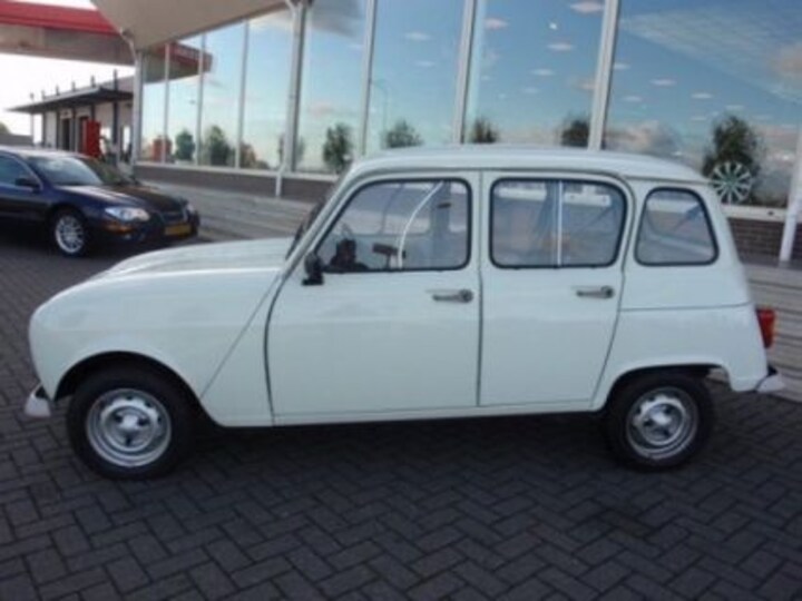 Renault 4