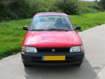 Toyota Starlet 1.3 XLi (1996)