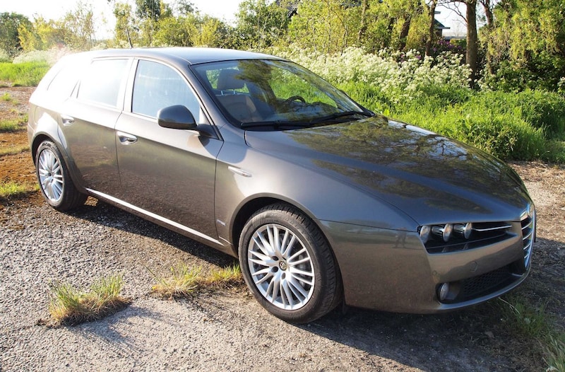 Alfa Romeo 159 Sportwagon 2.4 JTDm 20v Elegante (2008)