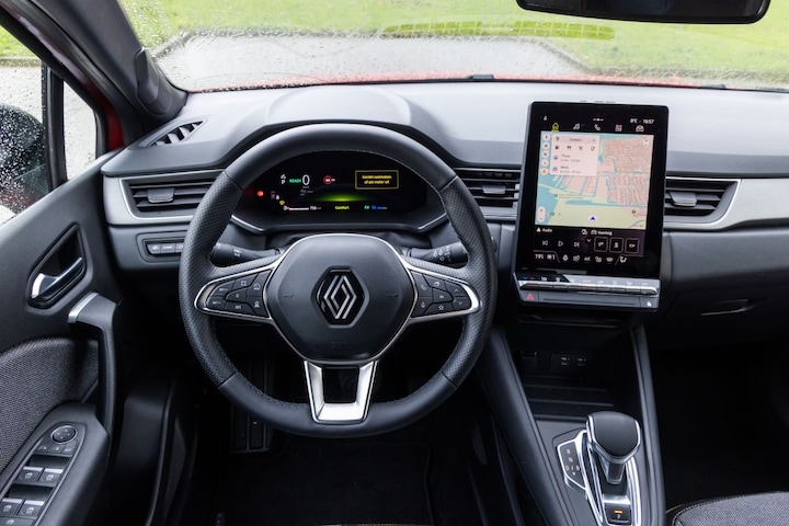 Dubbeltest Toyota Yaris Cross Renault Captur