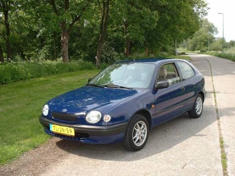 Toyota Corolla 1.3 Linea Terra (1998)