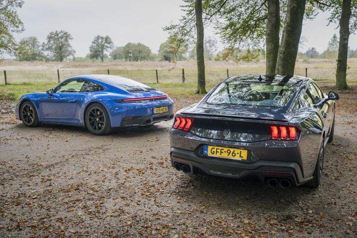 911 vs Mustang