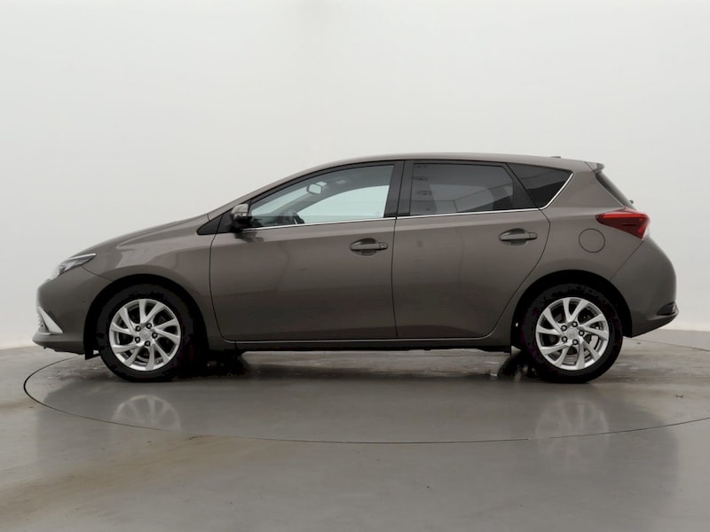 Toyota Auris 1.2T Dynamic (2017)