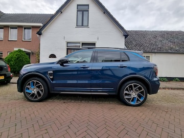 Lynk & Co 01 (2022)