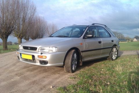 Subaru Impreza Plus 2.0 GL AWD (2000)