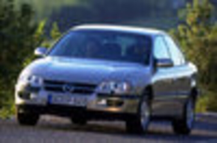 Opel Omega 2.0i-16V Sport (1999)
