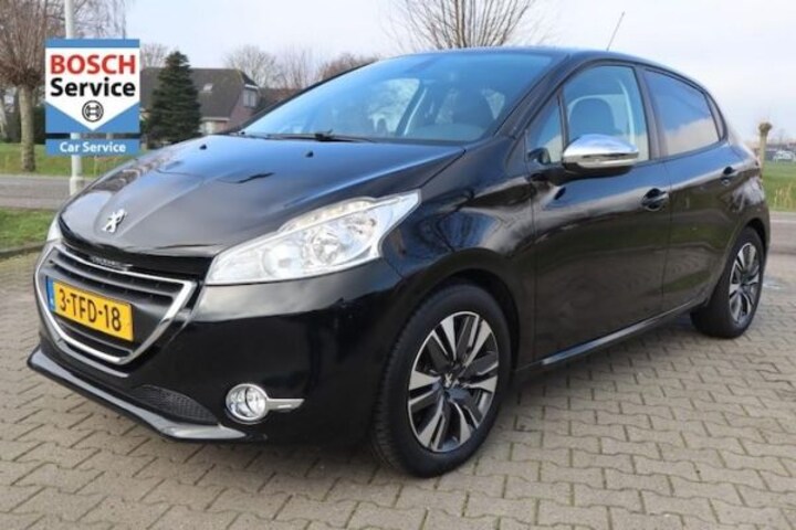 Peugeot 208 used car (first generation)