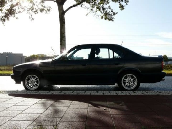 BMW 525i