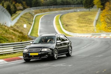 Audi RS4 Avant (2001)