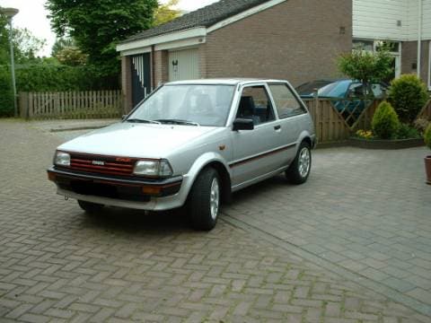Toyota Starlet 1.0 DX (1987)
